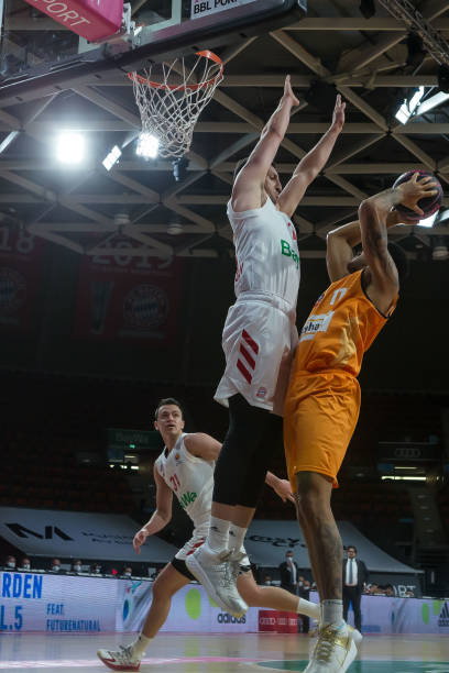 鲁本的出场 鲁本的出场