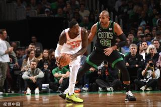 纳在大学时 纳在大学时