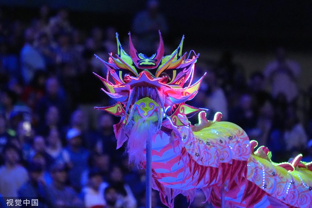 这位年轻的 这位年轻的